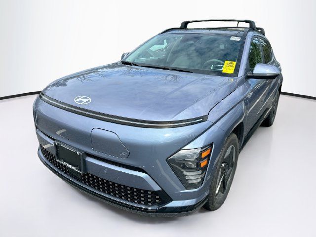 Used 2024 Hyundai Kona Limited FWD image 3