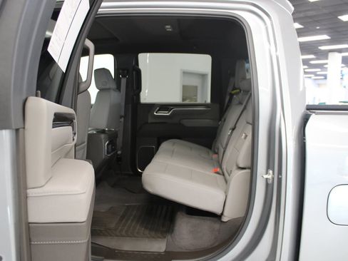 Used 2025 Chevrolet Silverado 2500 LTZ w/ LTZ Plus Package image 38