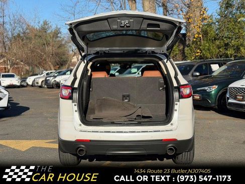 Used 2017 Chevrolet Traverse Premier image 31