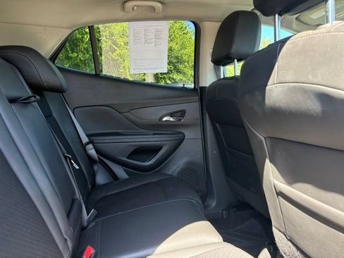Used 2022 Buick Encore Preferred w/ Safety Package AWD/4WD image 17
