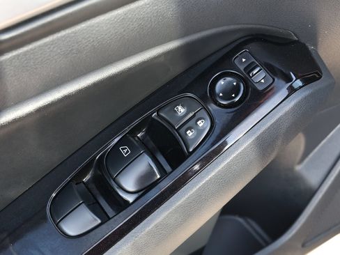 Used 2023 Nissan Altima 2.5 SV AWD/4WD image 25