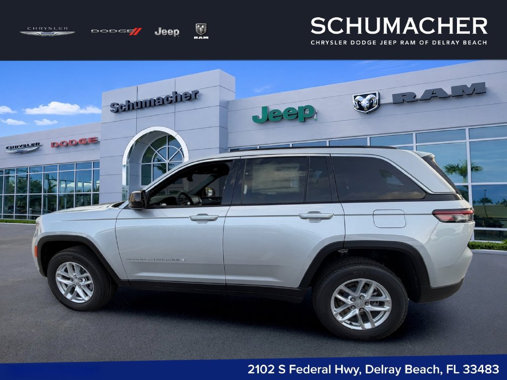 New 2026 Jeep Grand Cherokee 2WD image 4