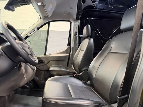 Used 2025 Ford Transit 250 148 High Roof Extended RWD image 21