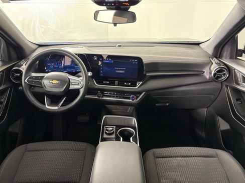 Used 2026 Chevrolet Equinox LT FWD image 43