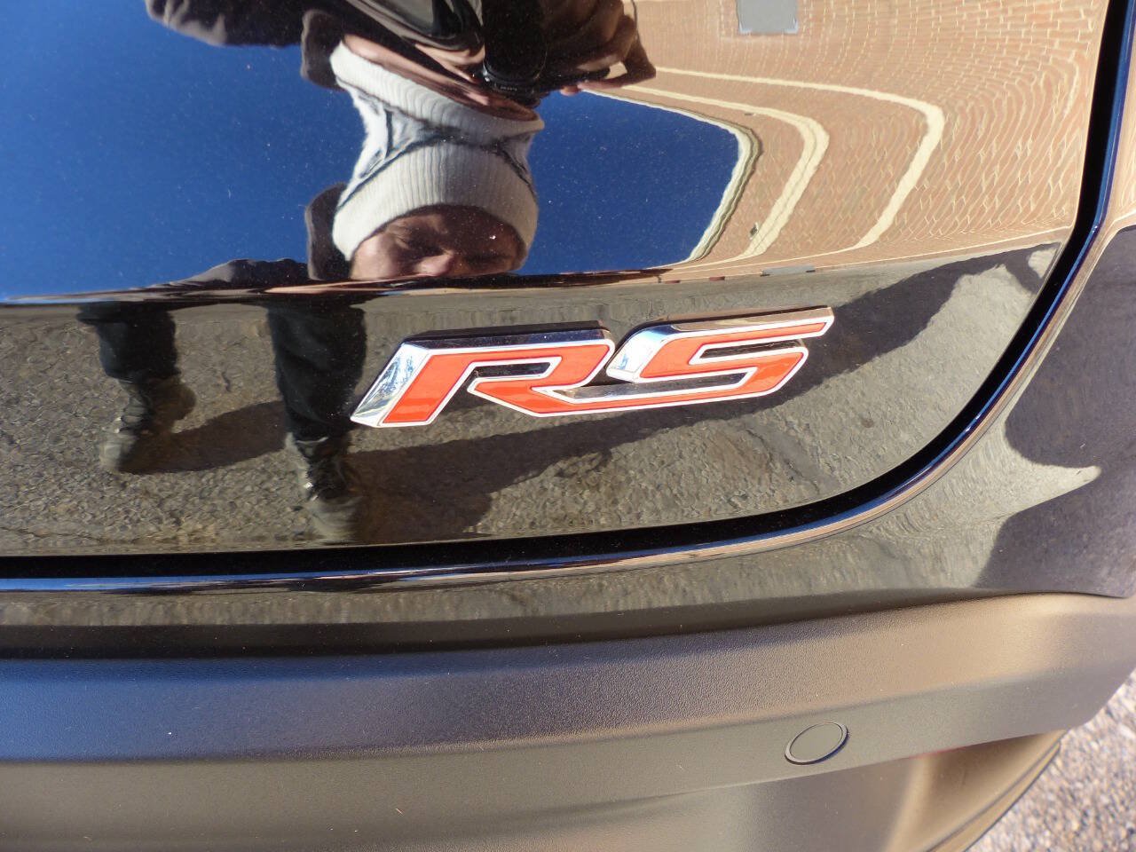 Used 2026 Chevrolet Trax RS w/ Sunroof Package FWD image 9