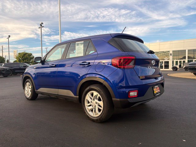 Used 2023 Hyundai Venue SE w/ Cargo Package FWD image 5