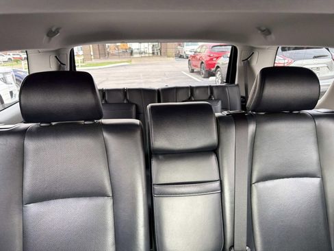 Used 2018 Toyota 4Runner Limited AWD/4WD image 9