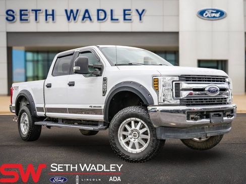 Used 2018 Ford F250 XLT w/ FX4 Off-Road Package AWD/4WD image 1