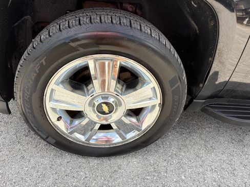 Used 2010 Chevrolet Suburban LTZ AWD/4WD image 9