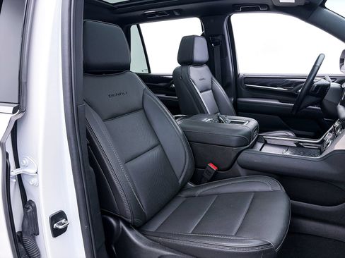 Used 2024 GMC Yukon Denali w/ Max Trailering Package AWD/4WD image 40