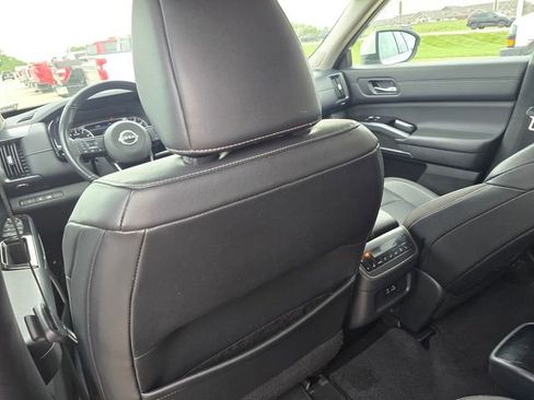 Used 2022 Nissan Pathfinder SL w/ SL Premium Package AWD/4WD image 24