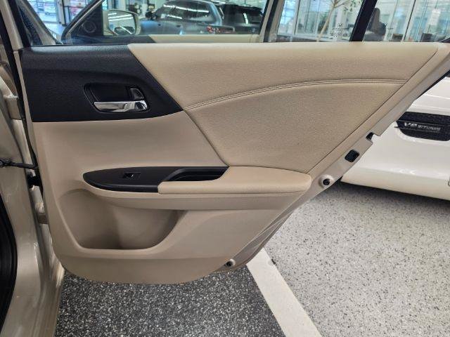Used 2014 Honda Accord EX image 35