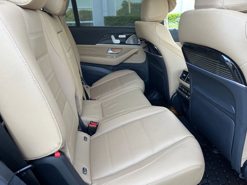 Used 2026 Mercedes-Benz GLS 450 4MATIC image 20