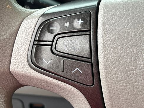 Used 2012 Toyota Sienna LE image 21