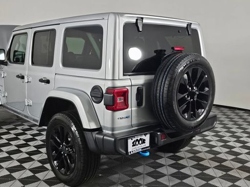 Used 2024 Jeep Wrangler Unlimited Sahara AWD/4WD image 13