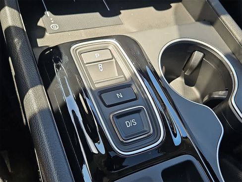 New 2025 Honda Pilot Touring image 12