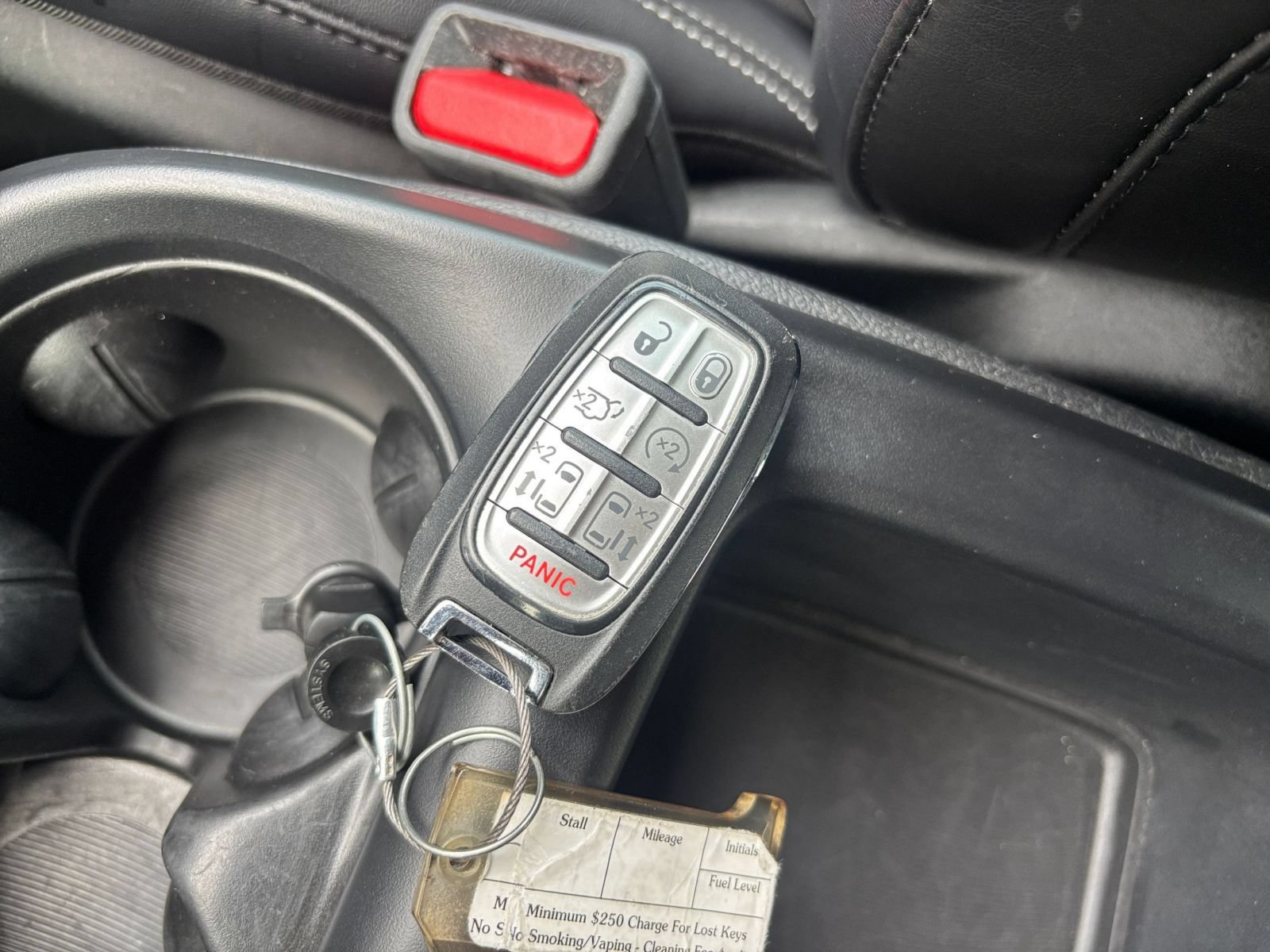 Used 2025 Chrysler Pacifica Select FWD image 20