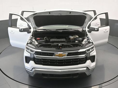 Used 2025 Chevrolet Silverado 1500 LT RWD image 57