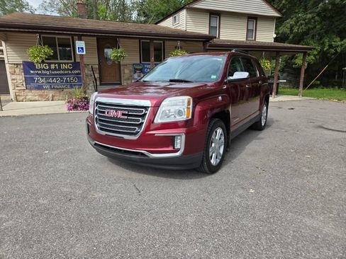 Used 2017 GMC Terrain SLT w/ Open Road Package FWD image 1