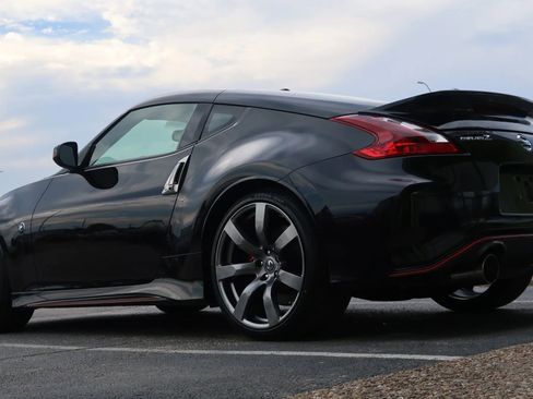 Used 2019 Nissan 370Z NISMO image 13