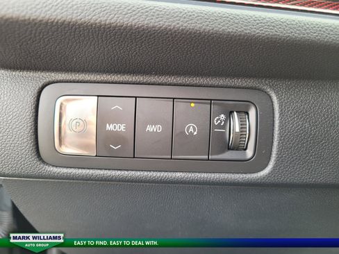 Used 2024 Chevrolet Traverse RS image 62