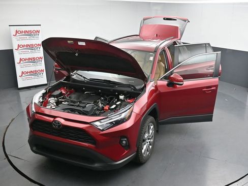 Used 2023 Toyota RAV4 XLE Premium AWD/4WD image 37