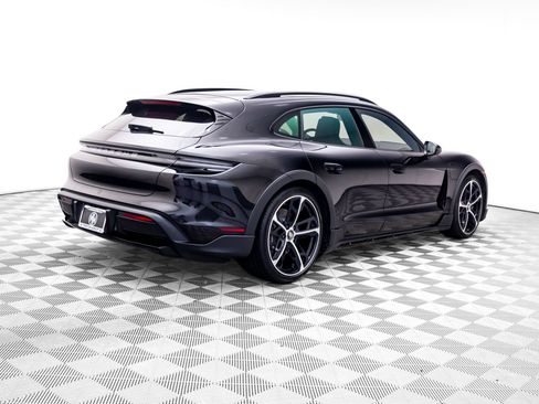 Certified 2022 Porsche Taycan 4 Cross Turismo AWD/4WD image 8