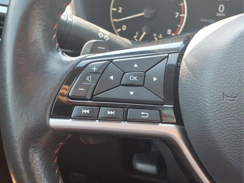 Used 2024 Nissan Altima 2.5 SR FWD image 13