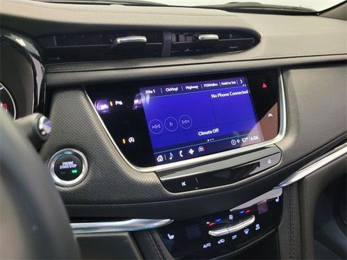 Certified 2024 Cadillac XT6 Luxury image 21