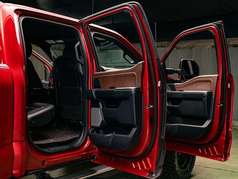 Used 2023 Ford F150 Lariat w/ Equipment Group 502A High image 34