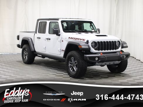 Used 2026 Jeep Gladiator Mojave AWD/4WD image 1