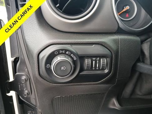 Used 2019 Jeep Wrangler Sport AWD/4WD image 25