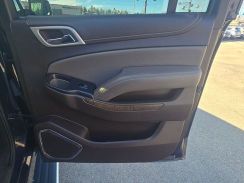 Used 2018 GMC Yukon XL Denali w/ Denali Ultimate Package image 12