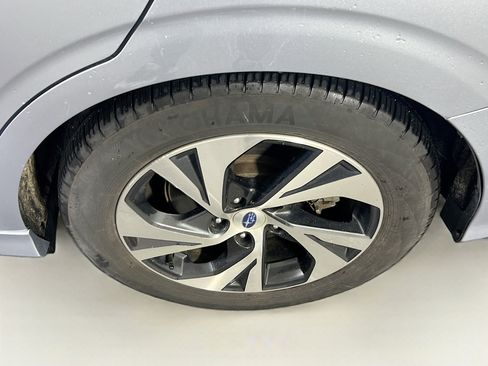 Used 2023 Subaru Legacy Premium image 31