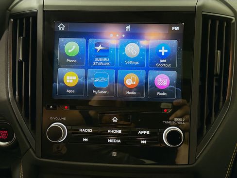 Used 2021 Subaru Crosstrek 2.5i Sport w/ Moonroof Package image 16