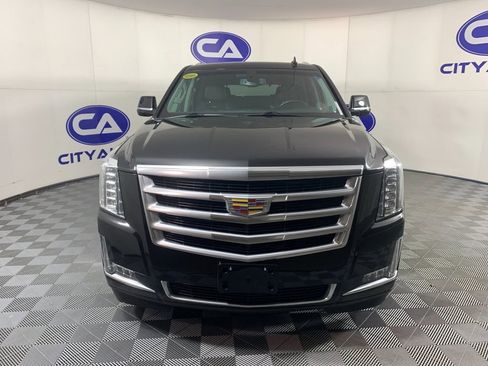 Used 2018 Cadillac Escalade 4WD image 9