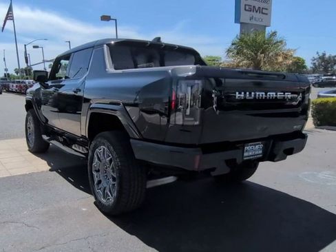 Certified 2025 GMC Hummer EV 3X AWD/4WD image 8