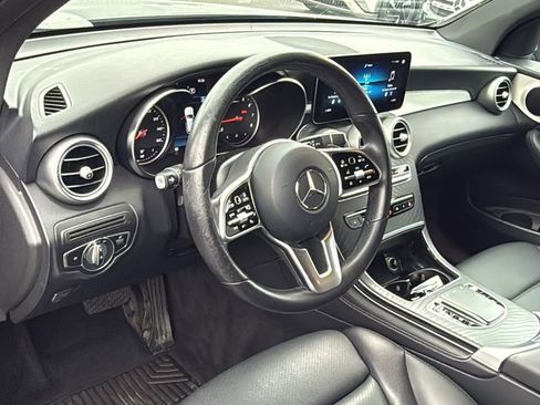 Used 2021 Mercedes-Benz GLC 300 image 9