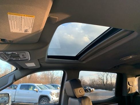 New 2026 GMC Sierra 1500 Denali w/ Denali Reserve Package image 13