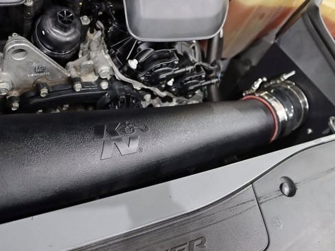 Used 2018 Dodge Charger GT image 38