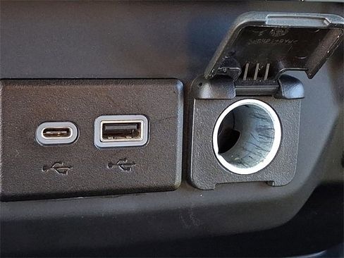 Used 2023 GMC Sierra 1500 Pro w/ Pro Value Package image 22