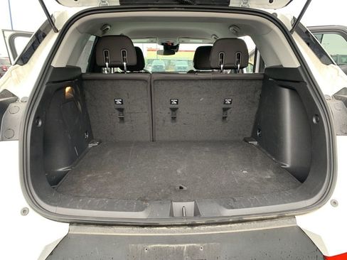 Used 2025 Chevrolet TrailBlazer LT AWD/4WD image 24