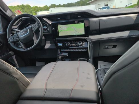 Used 2025 GMC Sierra 1500 AT4X AWD/4WD image 18