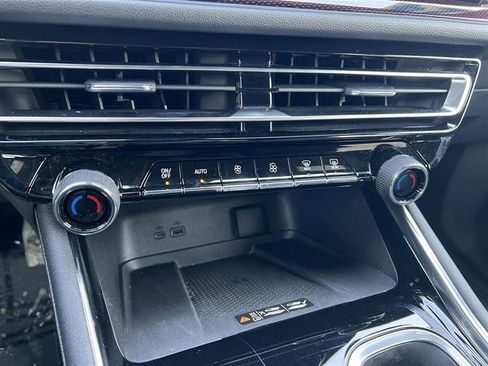 Certified 2024 Chevrolet Traverse Z71 image 19