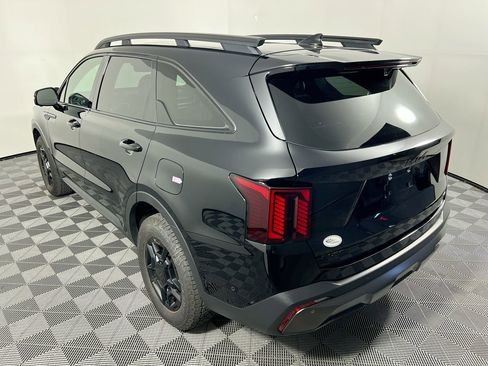 Certified 2025 Kia Sorento SX Prestige AWD/4WD image 5