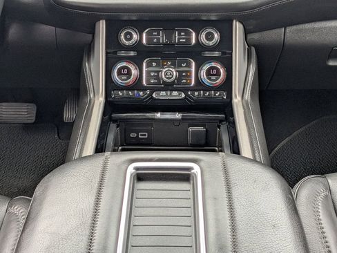 Used 2023 GMC Yukon Denali image 19