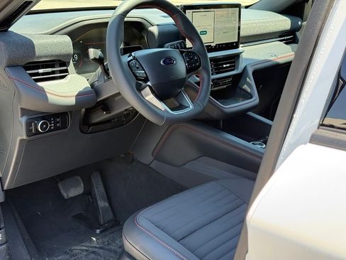 New 2026 Ford Explorer ST-Line w/ ST-Line Street Pack RWD image 6