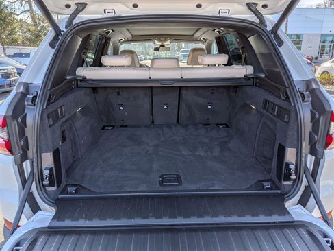 Used 2021 BMW X5 xDrive40i w/ Executive Package image 32