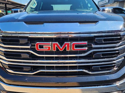 New 2026 GMC Sierra 1500 SLT w/ SLT Convenience Package AWD/4WD image 10