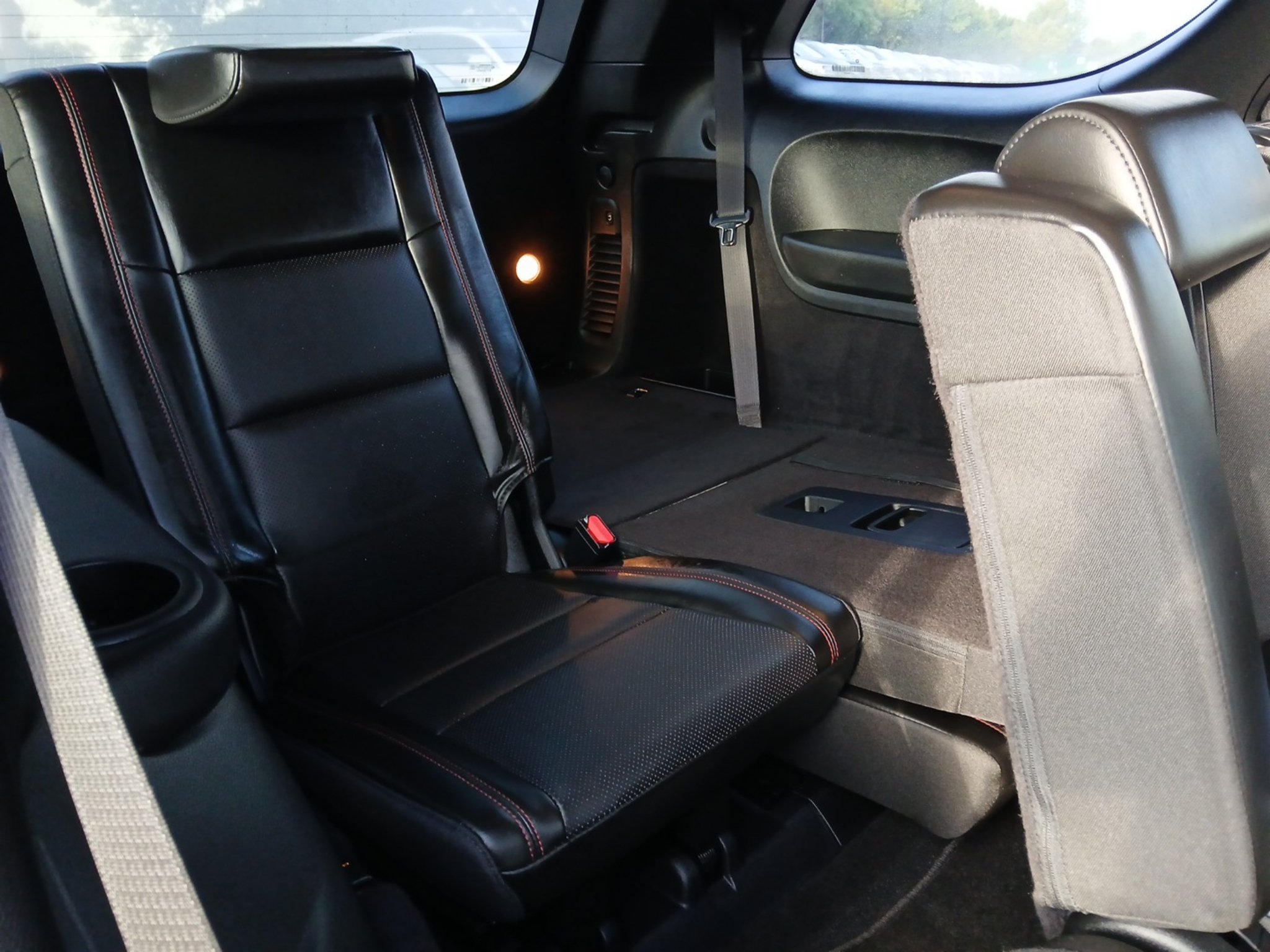 Used 2024 Dodge Durango GT RWD image 25